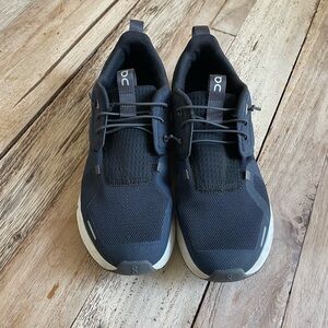 Kids Oncloud cloud sky size 6 youth